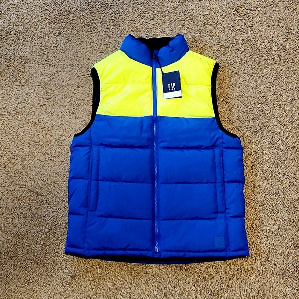NWT GAP KIDS Puffer Vest size Large